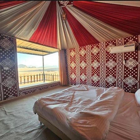 Rum Victoria Luxury Camp Wadi Rum Eksteriør bilde