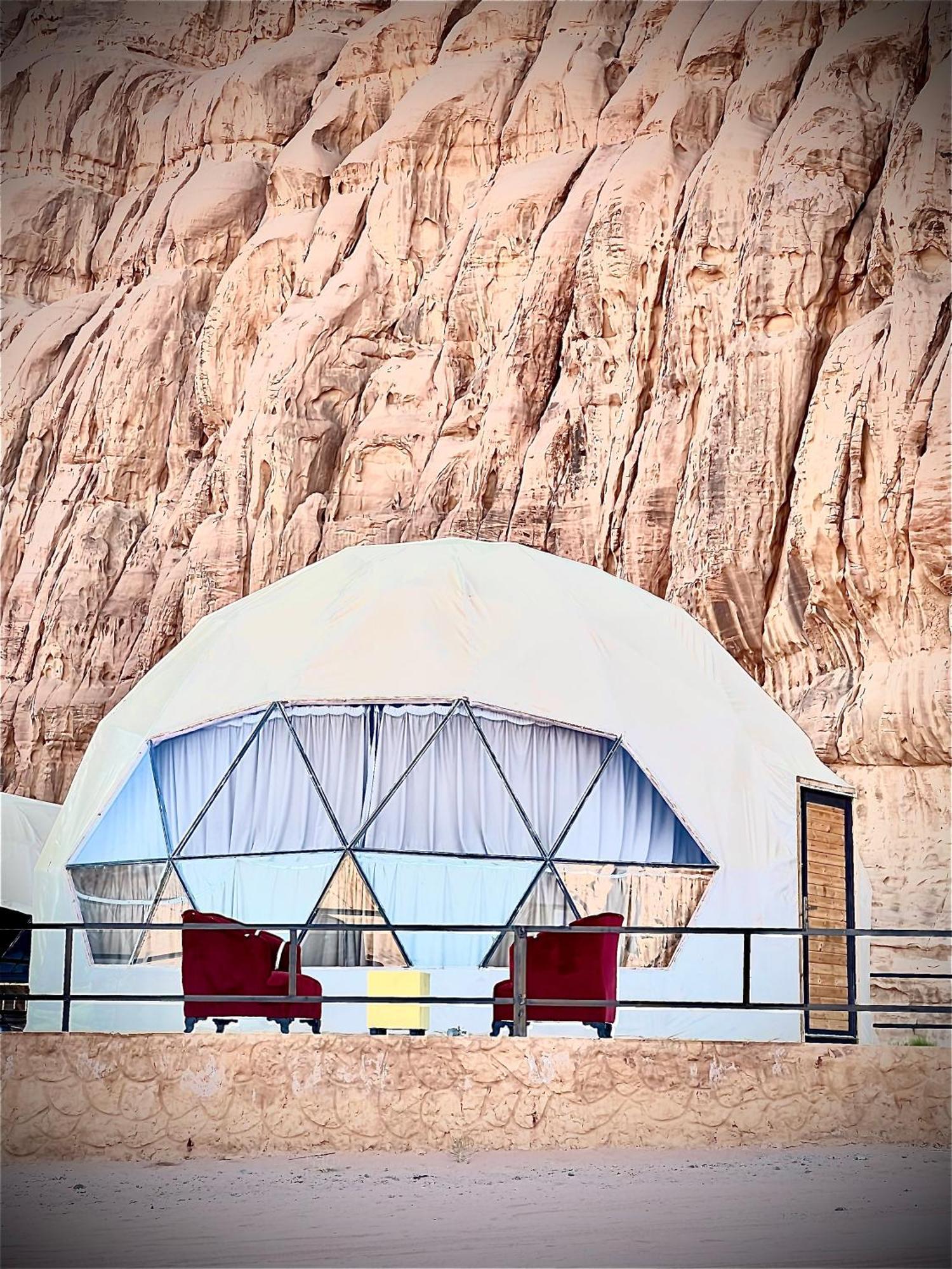 Rum Victoria Luxury Camp Wadi Rum Eksteriør bilde