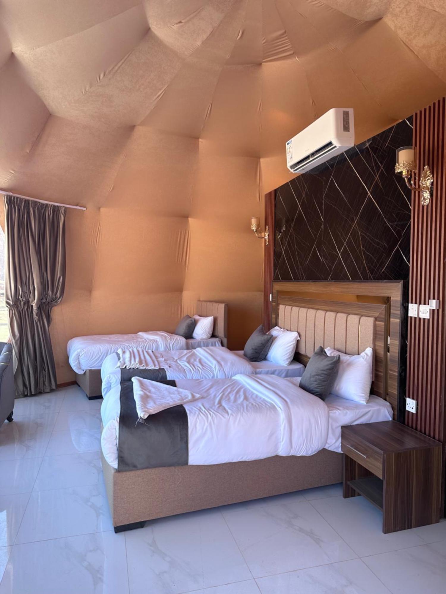 Rum Victoria Luxury Camp Wadi Rum Eksteriør bilde