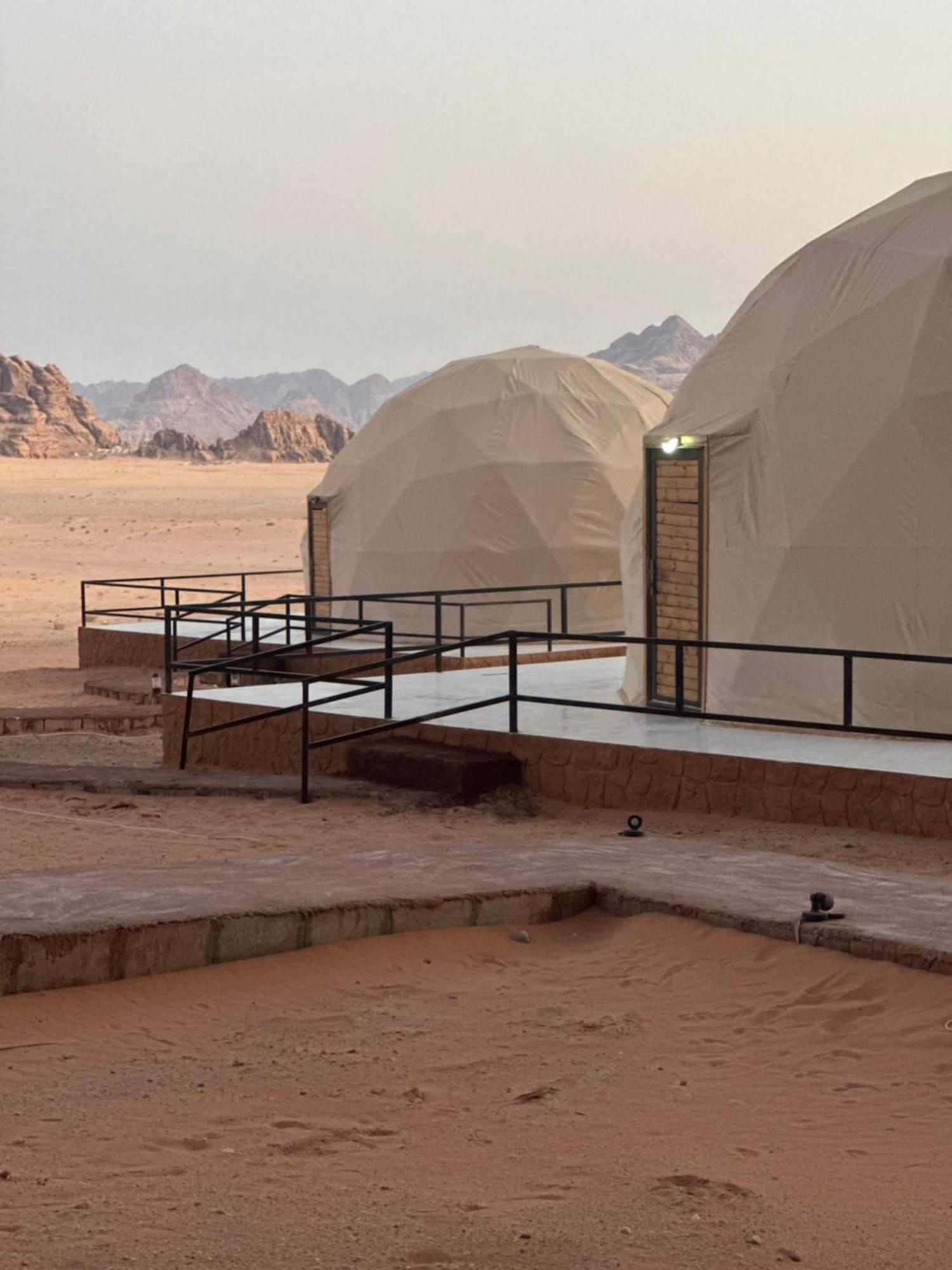 Rum Victoria Luxury Camp Wadi Rum Eksteriør bilde