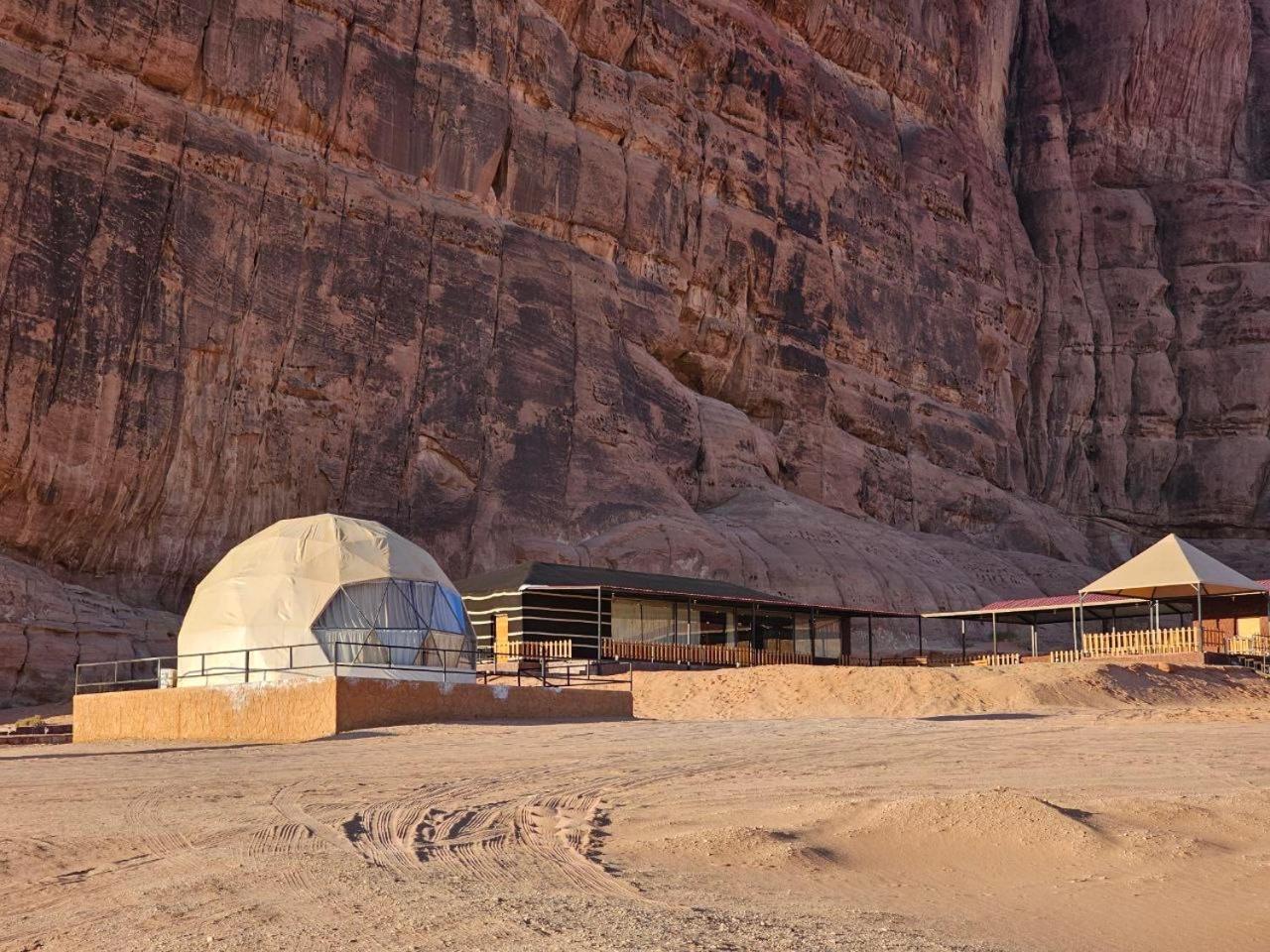 Rum Victoria Luxury Camp Wadi Rum Eksteriør bilde