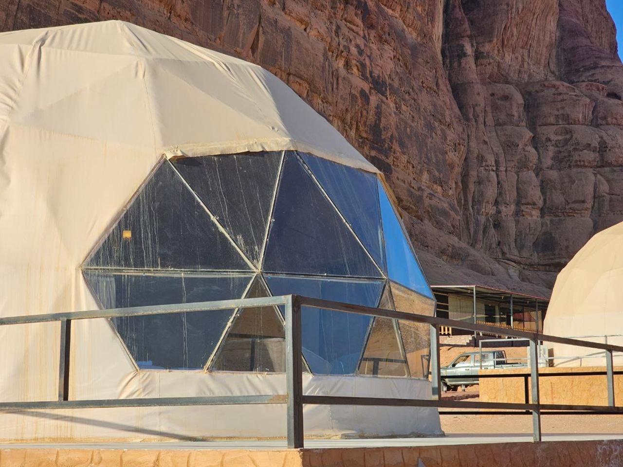 Rum Victoria Luxury Camp Wadi Rum Eksteriør bilde