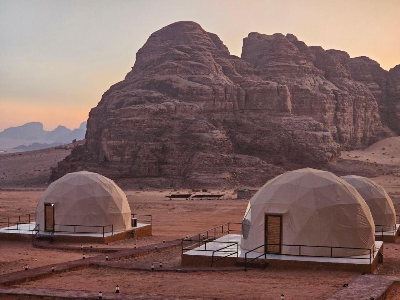 Rum Victoria Luxury Camp Wadi Rum Eksteriør bilde