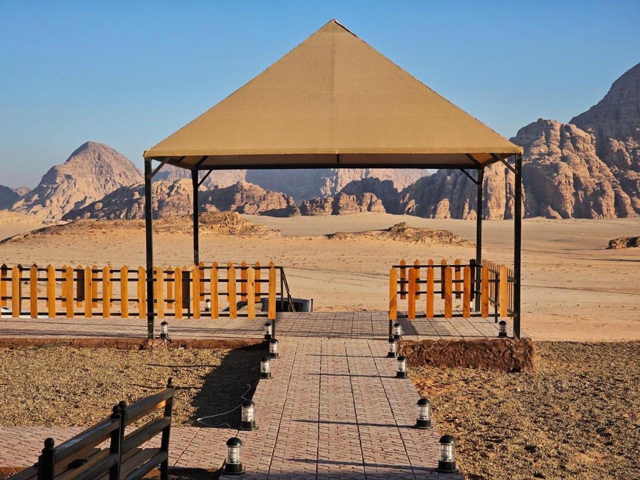 Rum Victoria Luxury Camp Wadi Rum Eksteriør bilde
