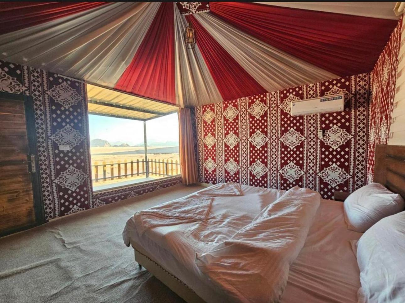 Rum Victoria Luxury Camp Wadi Rum Eksteriør bilde