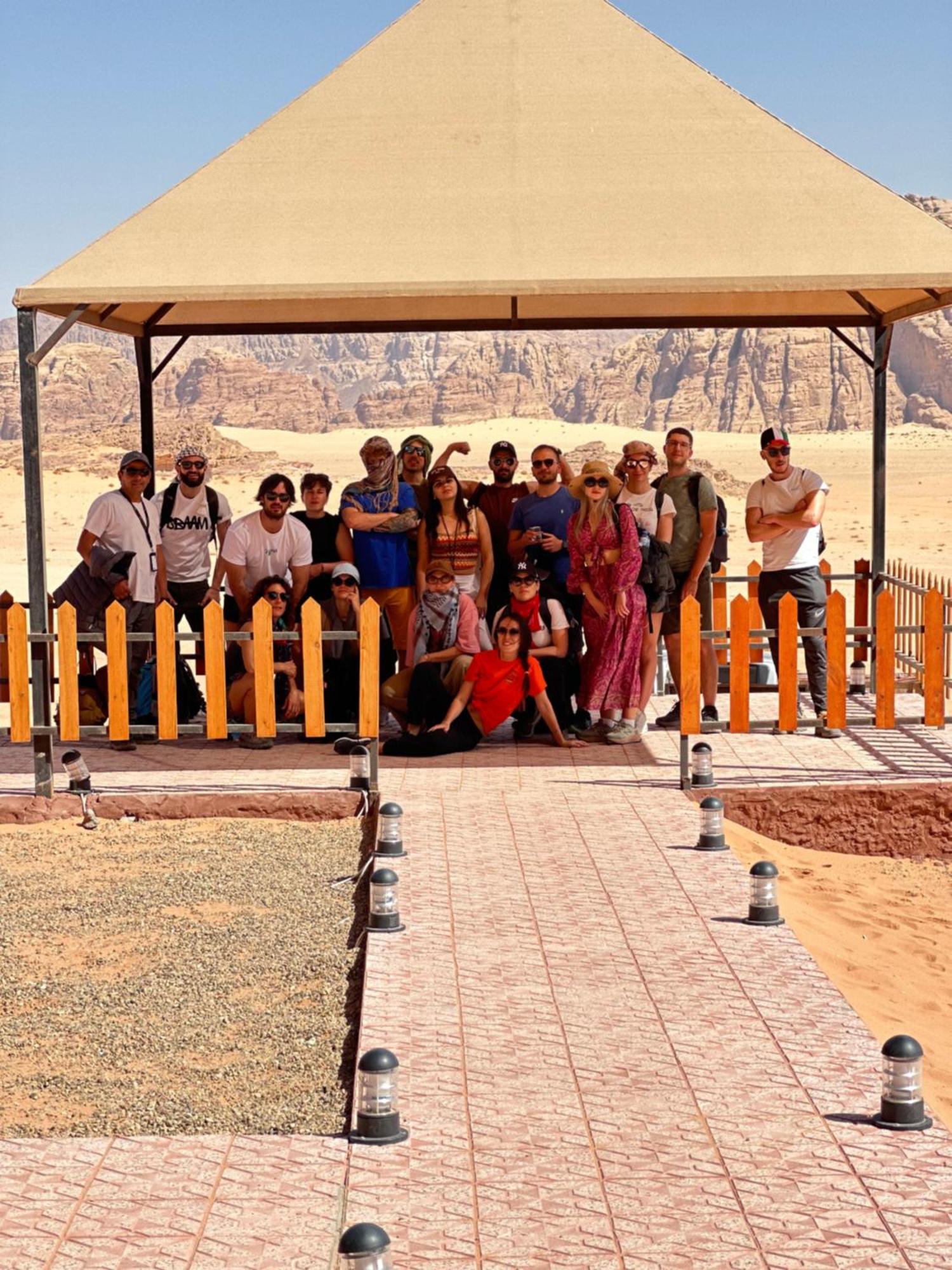 Rum Victoria Luxury Camp Wadi Rum Eksteriør bilde